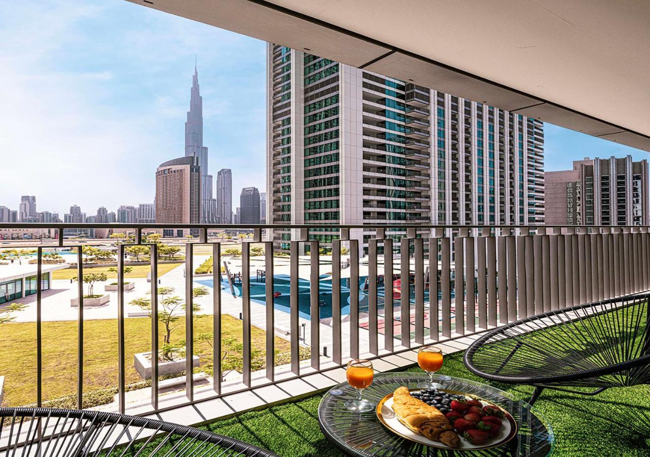 Luxurious Burj Khalifa View 5 Star 4bd In Downtown With Mall Access - Brand New دبي