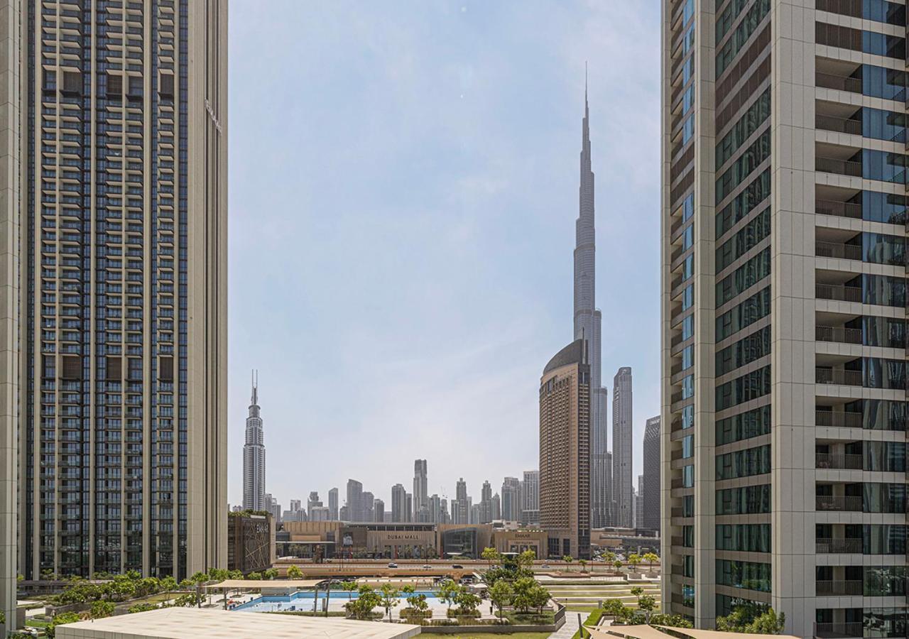 Luxurious Burj Khalifa View 5 Star 4bd In Downtown With Mall Access - Brand New شقة *