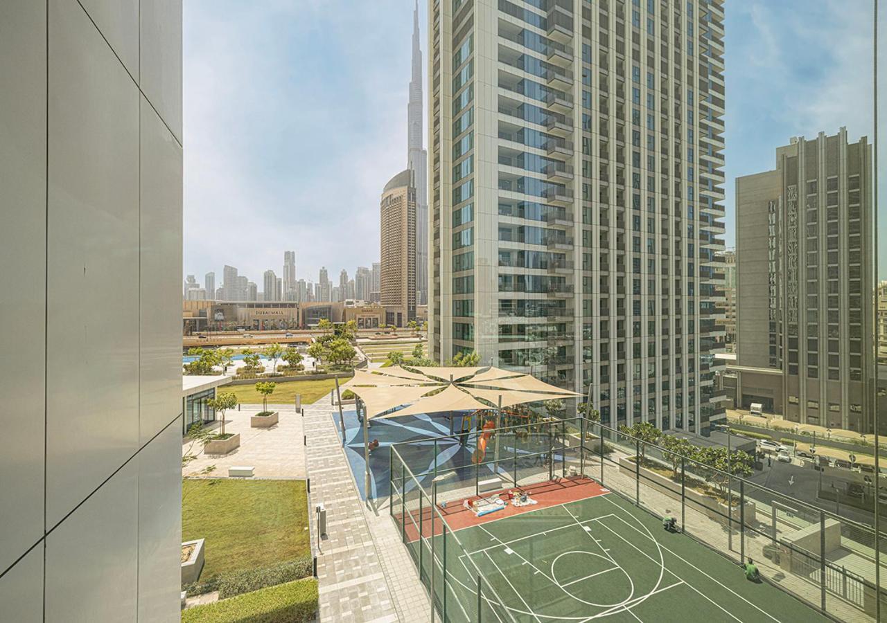 Luxurious Burj Khalifa View 5 Star 4bd In Downtown With Mall Access - Brand New شقة