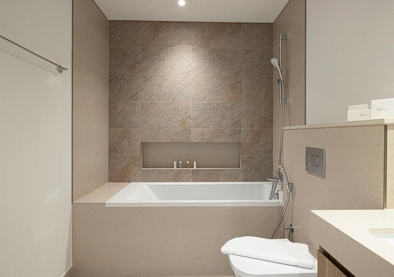 شقة Luxurious Burj Khalifa View 5 Star 4bd In Downtown With Mall Access - Brand New *