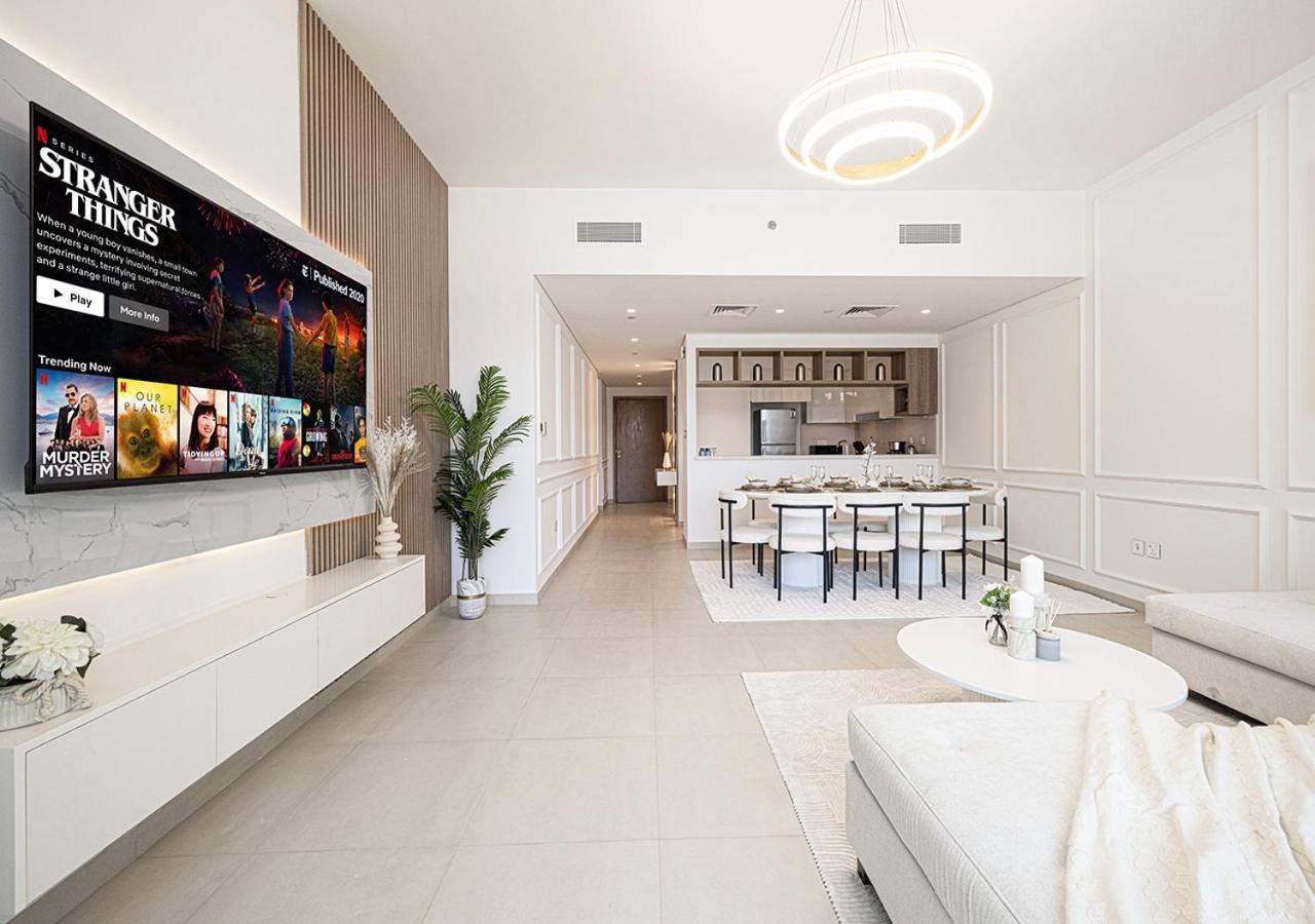 Luxurious Burj Khalifa View 5 Star 4bd In Downtown With Mall Access - Brand New شقة